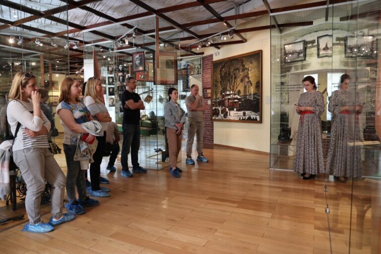 Экскурсия по ПКМ для ЗАО «СПКБ-Техно» | МУК \"Подольский краеведческий ...